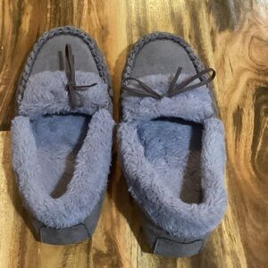 Cozy Gray Women's Slippers